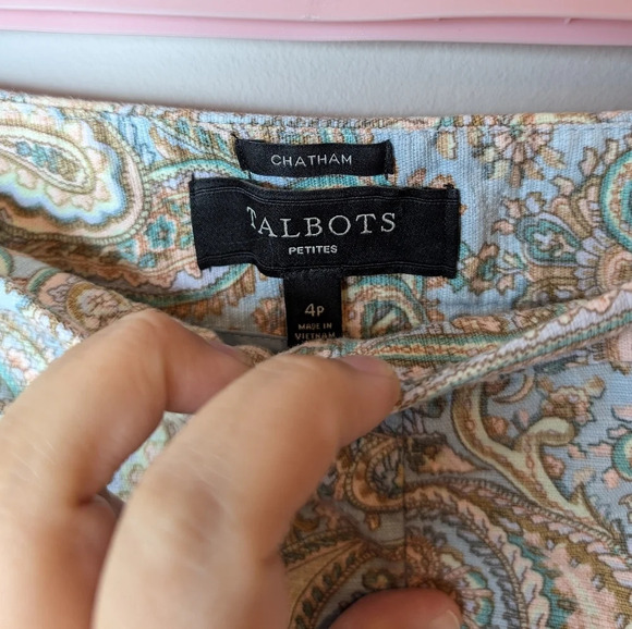 Talbots Chatham Blue Paisley  Patterned Slim Leg Cropped Petite Pant 4P - Picture 5 of 10
